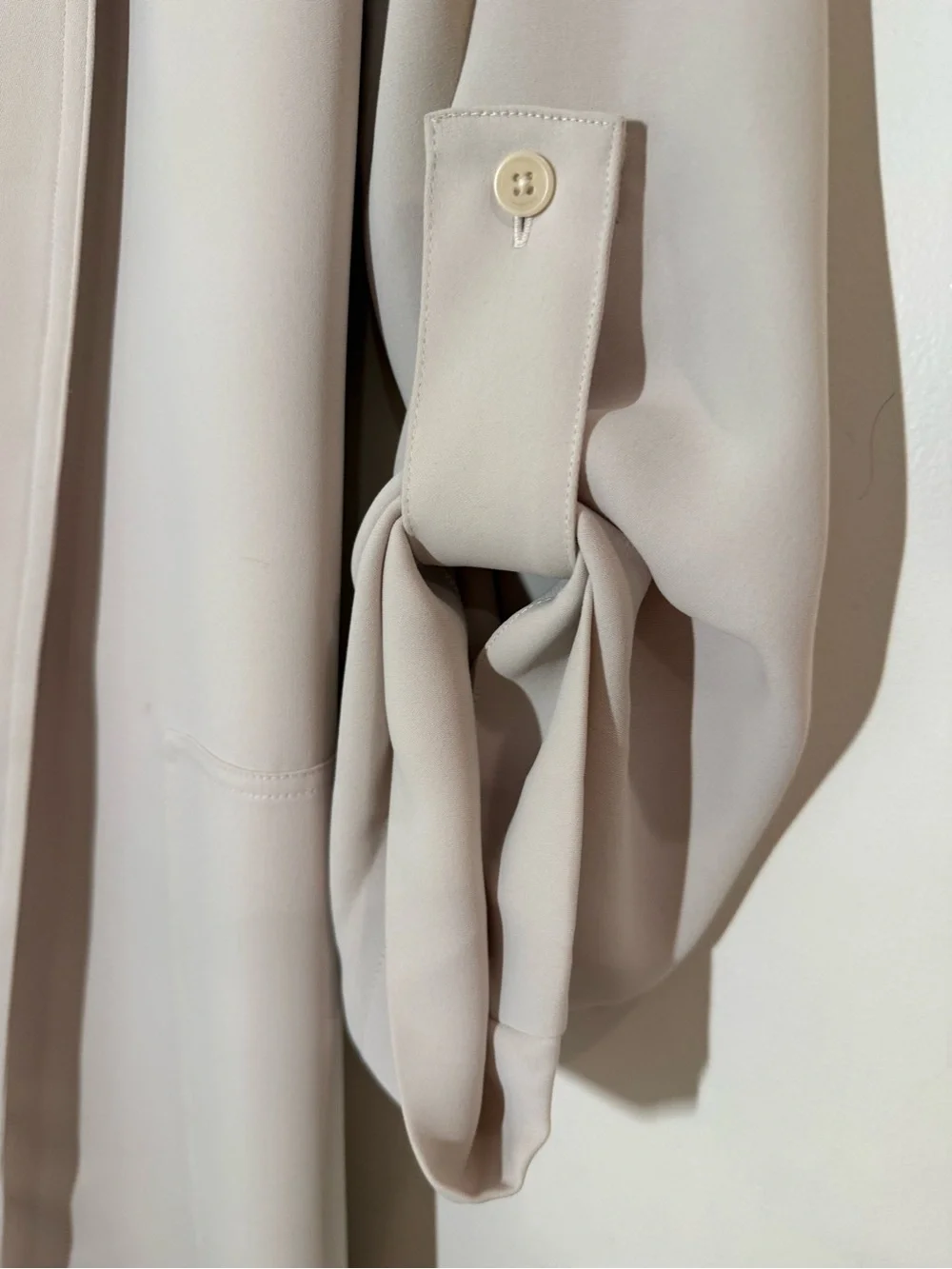 Babaton aritzia lightweight